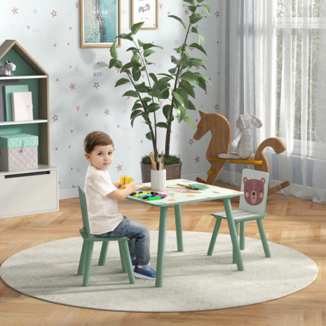 Kindertafel met stoeltjes 